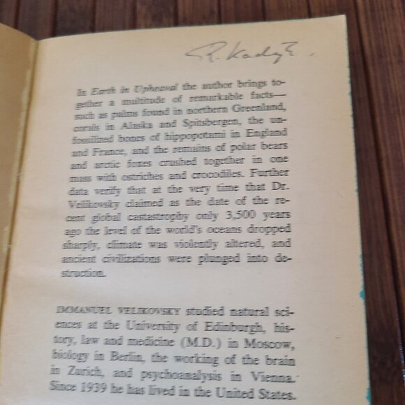 Worlds in Collision & Earth in Upheaval by Immanuel Velikovsky,- PB - Picture 9 of 10